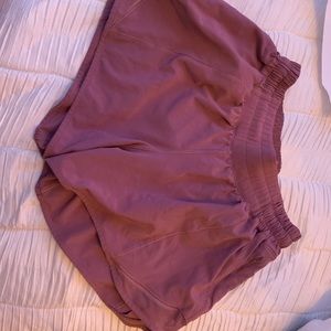 lululemon hotty hot shorts!!